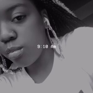 Meet your Posher, Jakira